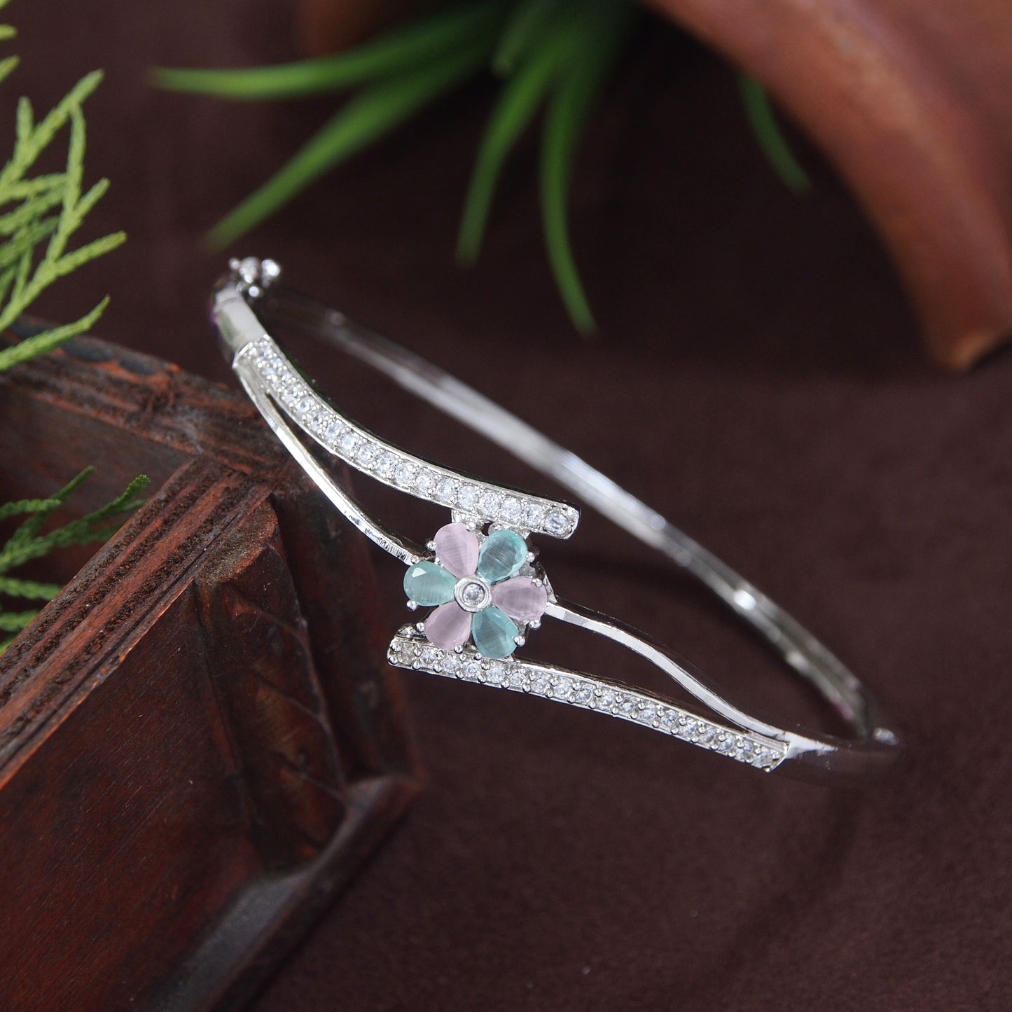 American Diamond Free Size Openable Micro Silver Polish Bracelet