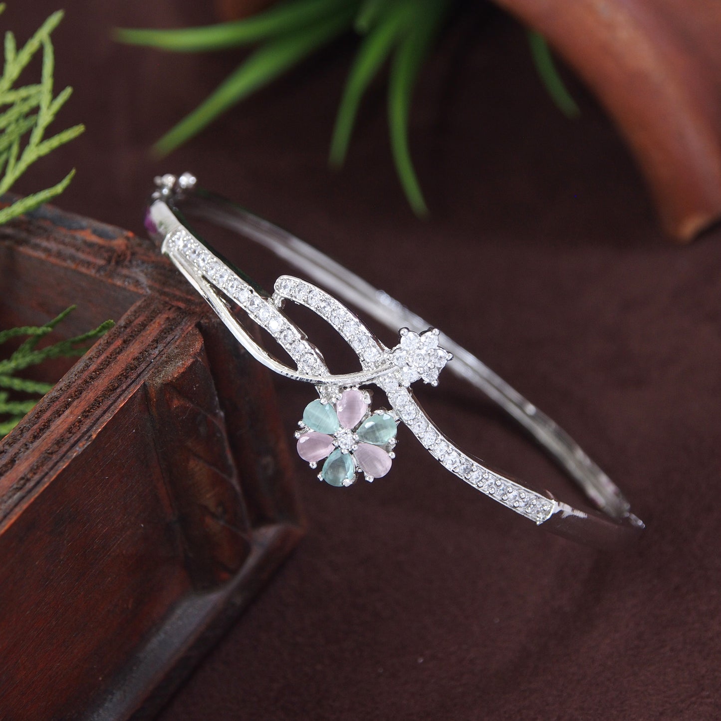 American Diamond Free Size Openable Micro Silver Polish Bracelet