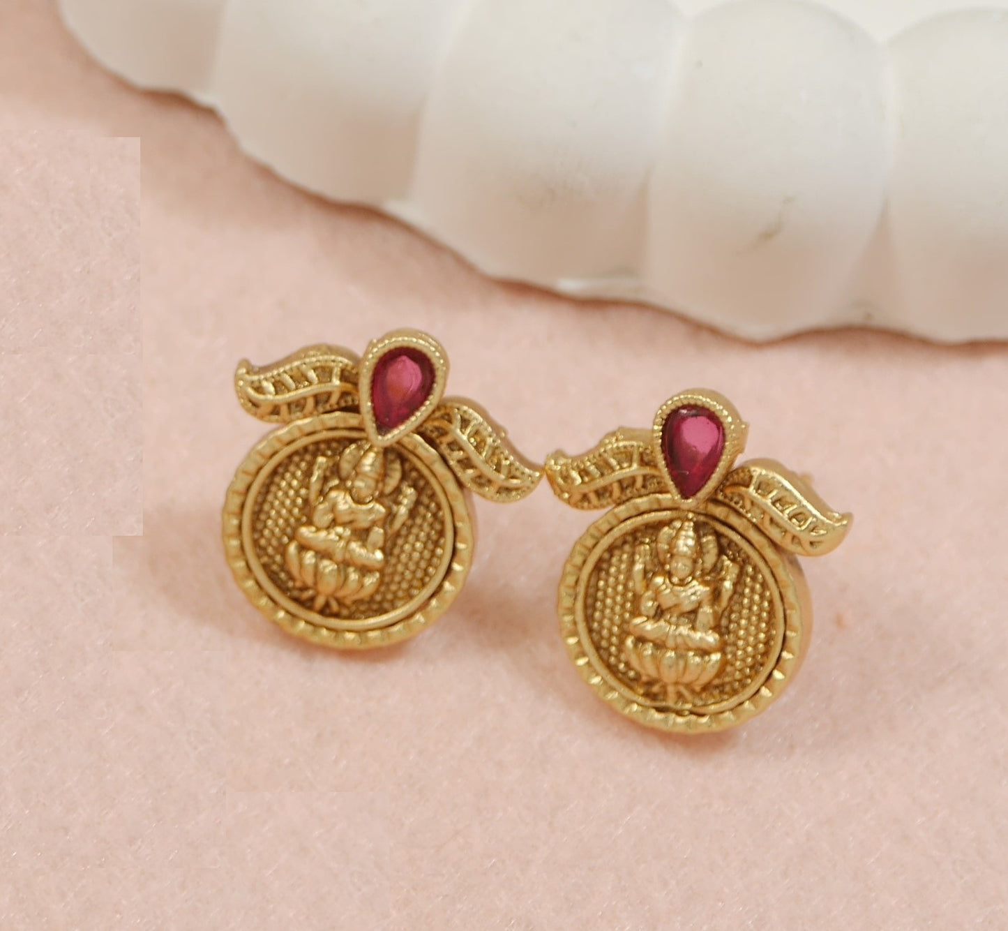 Antique gold finish Lakshmi beaded mangalsutra set