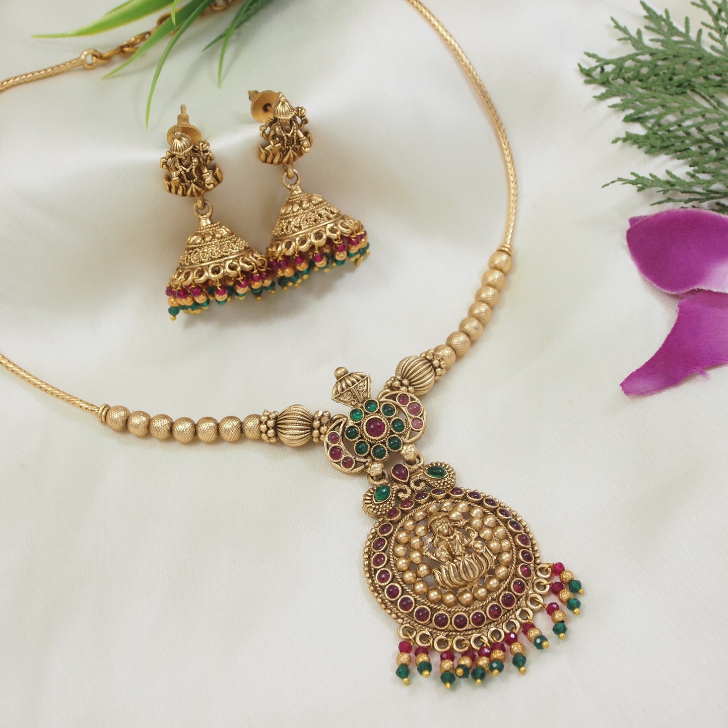 Antique Lakshmi Pendant Necklace with Beaded Jhumkas