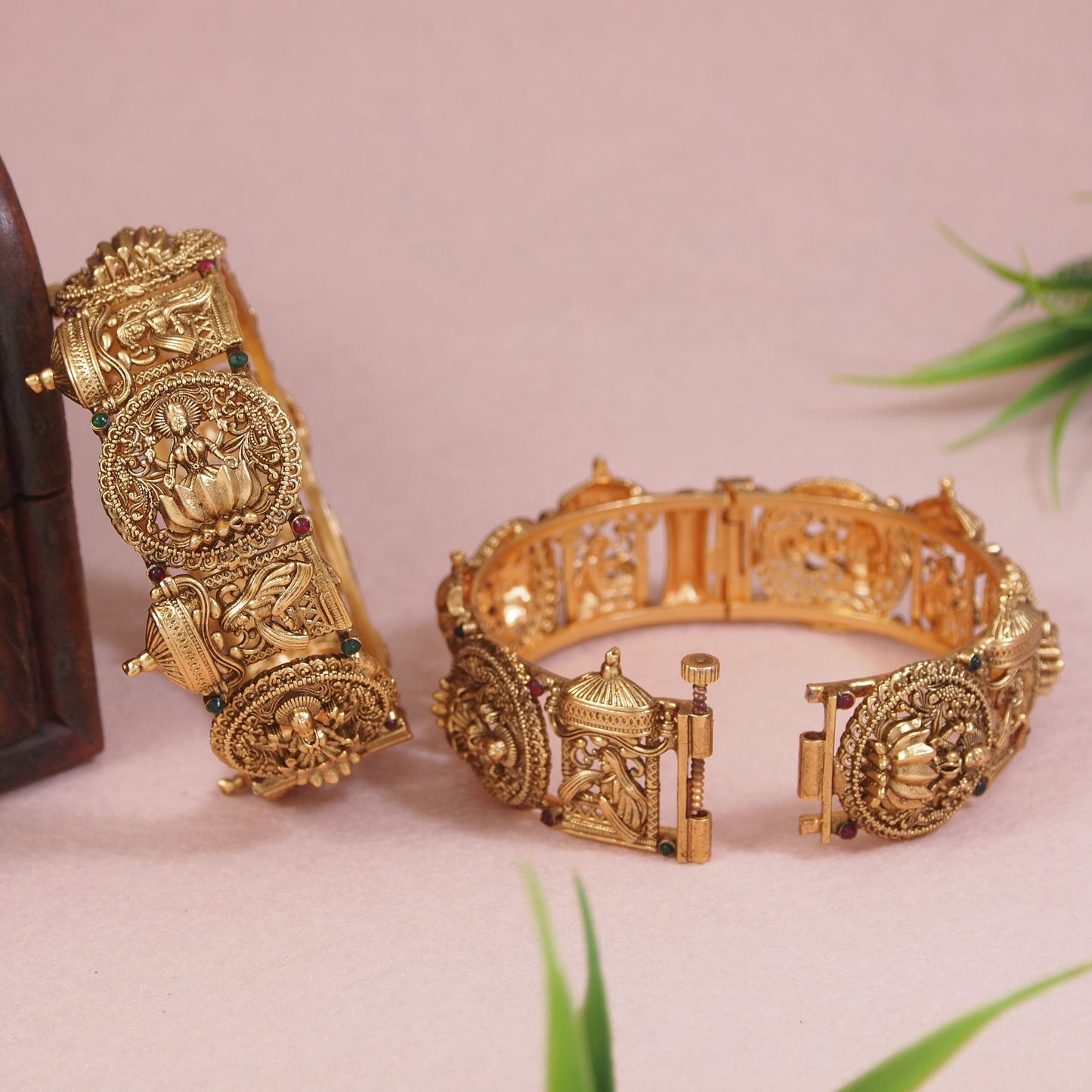 Brass Laxmi Temple Screw Kada Bangle with Doli Motif