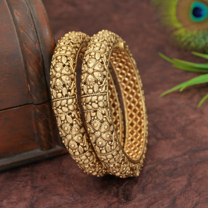 Antique Rajwadi Gold Plated Brass Screw Lock Bangles