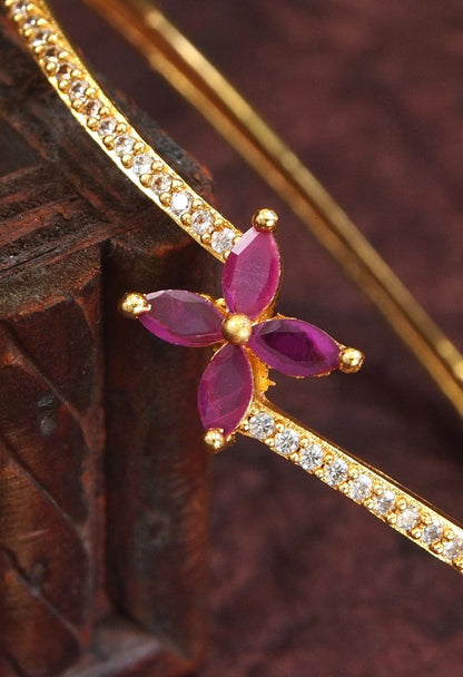 American Diamond Free Size Openable Micro Gold Polish Bracelet