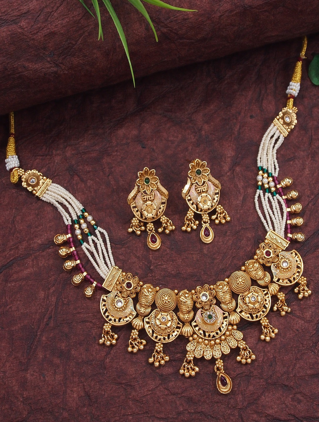 Women Antique Gold-Plated Pearl-Beaded Traditional Choker Jewellery Set