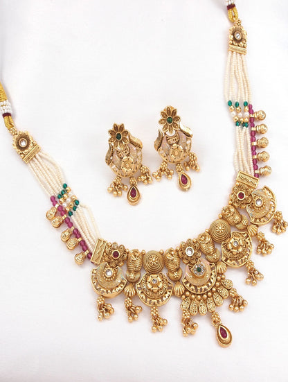 Women Antique Gold-Plated Pearl-Beaded Traditional Choker Jewellery Set