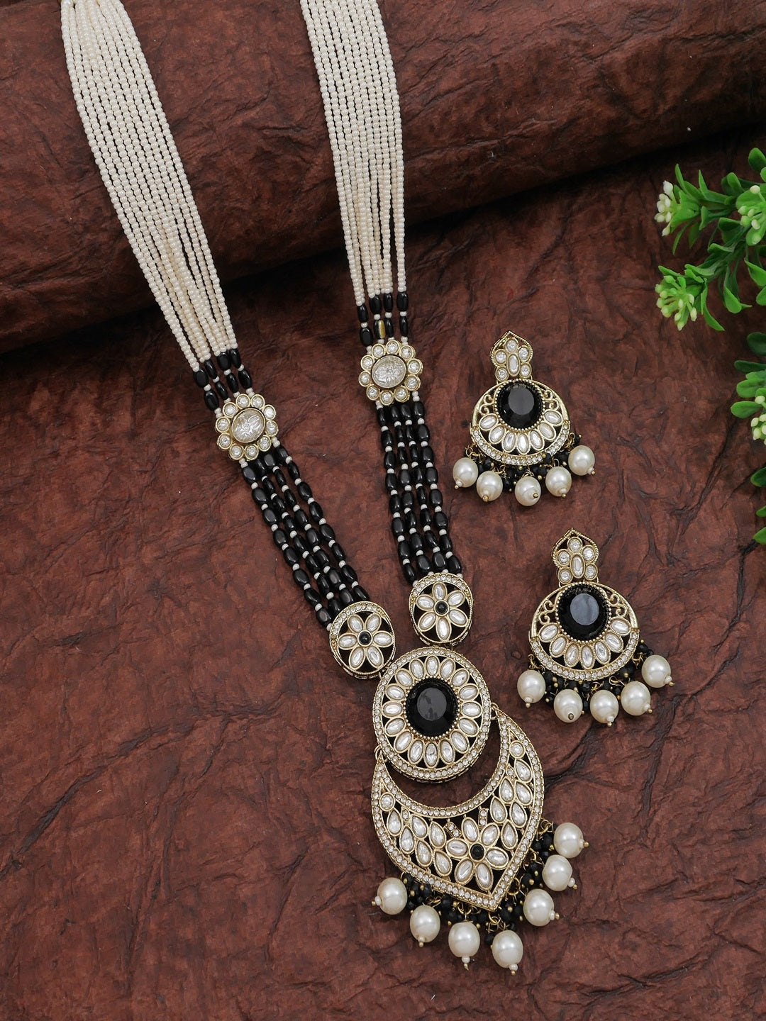 Traditional Nawabi Black Beaded Pearl Statement Necklace Set