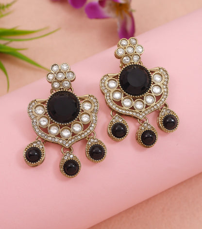 Royal Kundan & Pearl Beaded Necklace Set with Matching Earrings