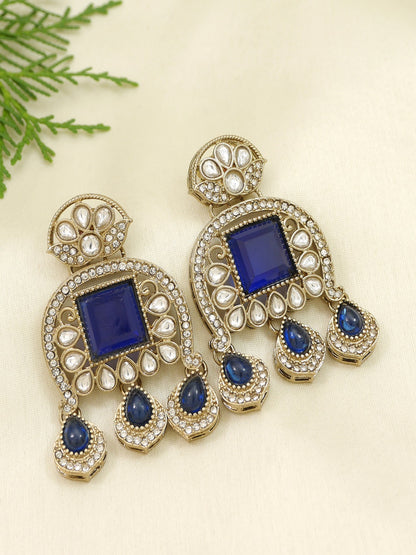 Traditional Kundan Necklace Set with Pearl & Bead Detailing
