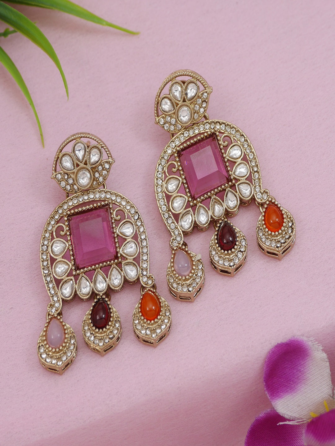 Traditional Kundan Necklace Set with Pearl & Bead Detailing