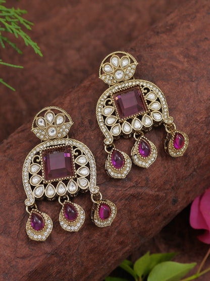 Traditional Kundan Necklace Set with Pearl & Bead Detailing