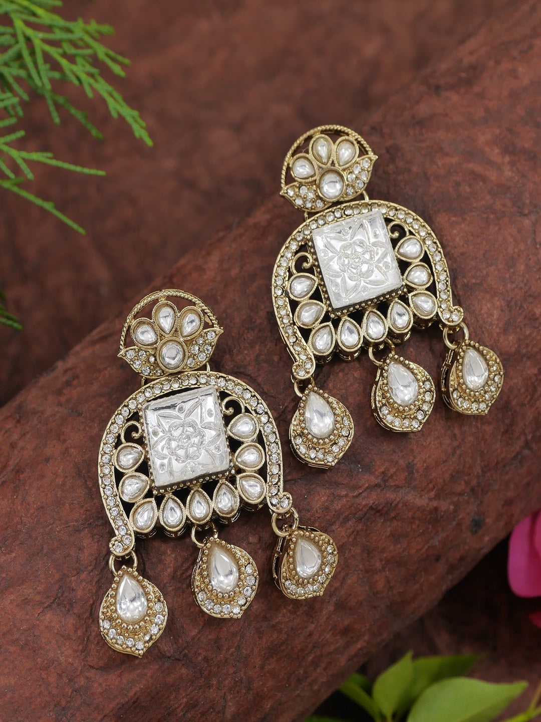 Traditional Kundan Necklace Set with Pearl & Bead Detailing